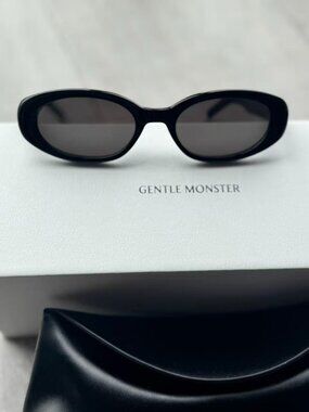 Authentic Gentle Monster Bandoneon.S Black Oval Sunglasses | Full Original Set